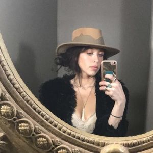 Meet your Posher, Heather